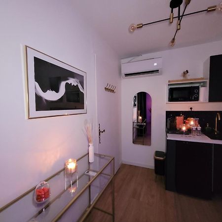 Nuit D'Evasion Love Room Avec Baignoire Balneotherapie Toulon Exterior photo